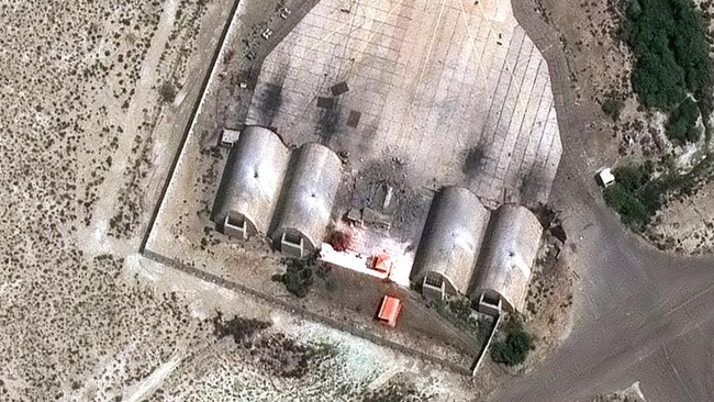 Militer AS menggunakan AI Anthropic dalam serangan ke Iran, meski Trump memerintahkan penghentian penggunaannya.