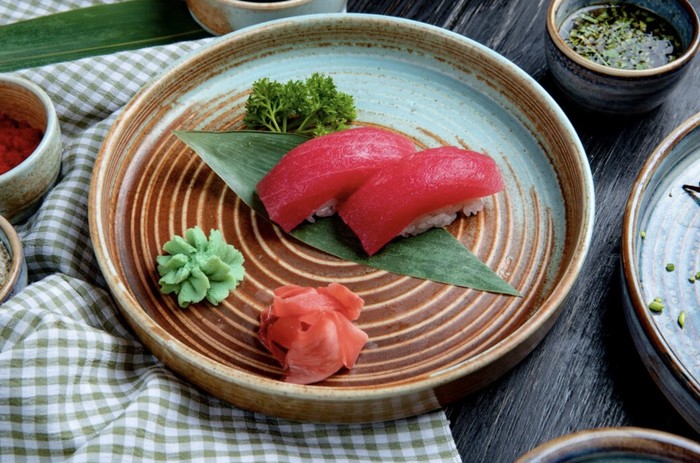 Ikan berukuran besar yang berada di puncak rantai makanan laut dapat mengakumulasi merkuri dalam kadar yang tinggi./ Foto: Freepik.com/stockking