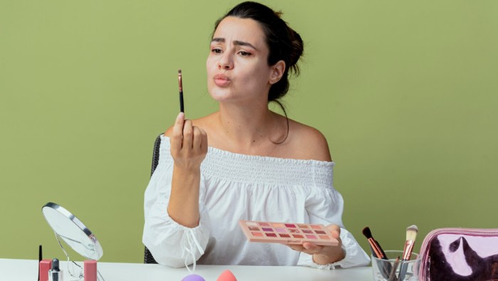 5 Tips Makeup Awet saat Hari Raya Idulfitri, Tetap On Point Meski Sibuk Bersilaturahmi