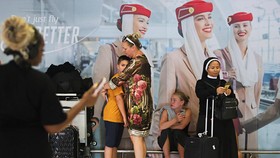 FOTO: Imbas Perang, 15 Penerbangan Internasional di Bandara Bali Batal