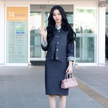 Potret Airport Fashion Selebritas Asia dalam Balutan Prada