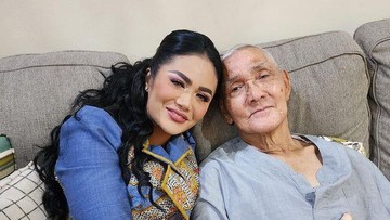 Berita Viral Selebriti dari InsertLive : Kris Dayanti Ungkap Sosok Asli Mendiang Wapres Indonesia ke-6 Try Sutrisno Semasa Hidup