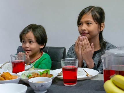 Perlukah Anak Langsung Dimarahi saat Berbohong soal Puasa? Ini Kata Ustazah