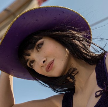 Profil Lera Abova, Aktris Pemain Nico Robin di One Piece Live Action Season 2