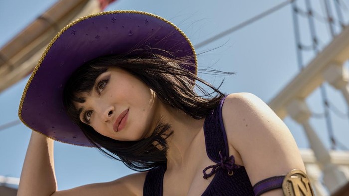 Profil Lera Abova, Aktris Pemain Nico Robin di One Piece Live Action Season 2