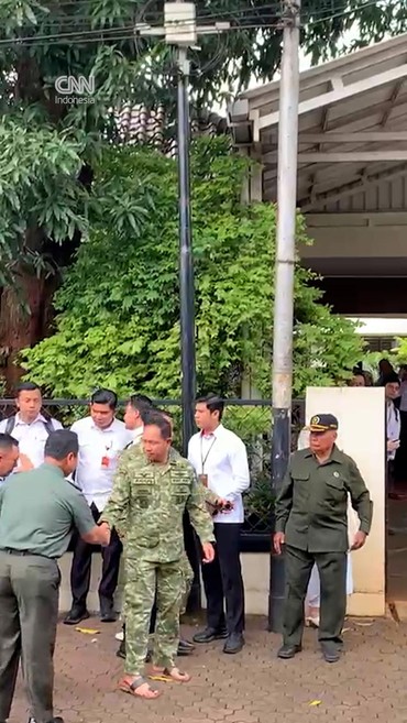 Suasana Rumah Duka Try Sutrisno, Didatangi Panglima TNI-Pejabat