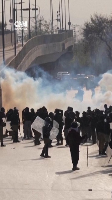 Ricuh Demo di Pakistan Buntut Kematian Khamenei, 21 Orang Tewas