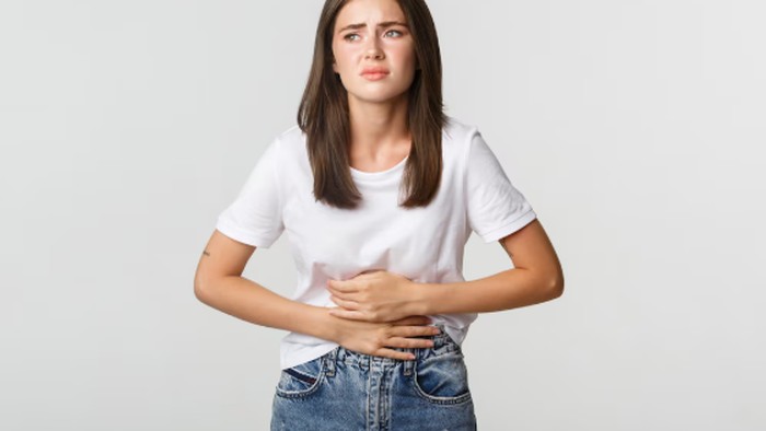 4 Tips Puasa yang Aman untuk Penderita Asam Lambung