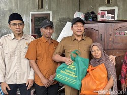 Pemkab Sidoarjo Perbaiki Rumah Warga Korban Angin Puting Beliung