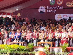 MPR Buka Cap Go Meh Singkawang: Indonesia Junjung Tinggi Toleransi