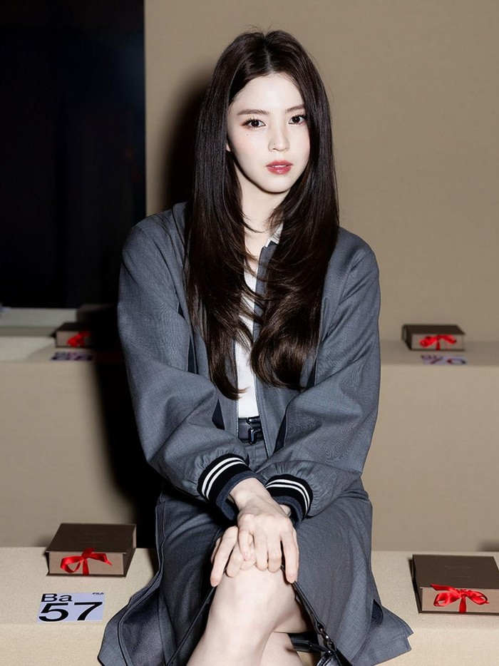 Bagaimana penampilan Han So Hee kali ini menurut kamu, Beauties?/ Foto: instagram.com/fila_korea