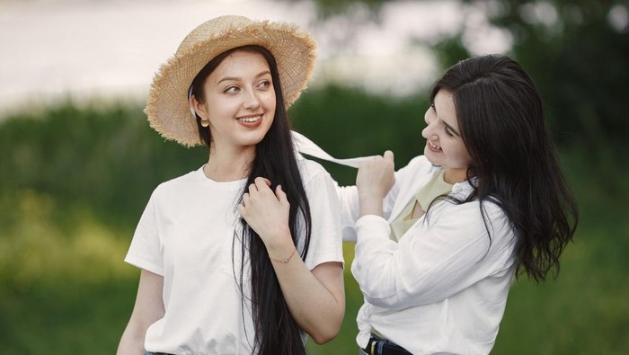 4 Cara Effortless yang Bikin Kamu Disukai Banyak Orang, Bisa Dipraktikkan!