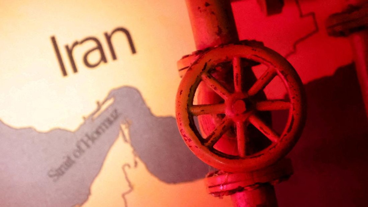 Harga Minyak Jatuh 5%, China dan Arab Saudi Ramai-Ramai Selamatkan Dunia