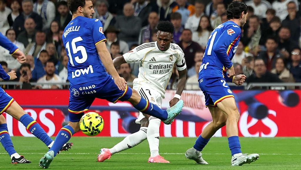 Kata-kata Arbeloa Soal Real Madrid Tertinggal 4 Poin dari Barcelona