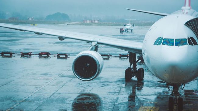 Penerbangan Ditutup, UEA Tanggung Biaya Akomodasi Turis yang Terjebak di Negaranya