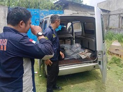 Mayat Pria dan Wanita Ditemukan dalam Mobil di Padalarang