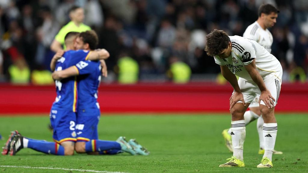 FOTO: Real Madrid Tak Berdaya di Santiago Bernabeu