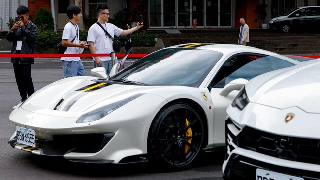 Kemenkeu Lelang McLaren-Mercy Rampasan Kejagung, Mulai Rp 500 Jutaan