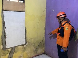 Tanah Bergerak Rusak 3 Rumah di Gunung Putri Bogor, 9 Orang Mengungsi