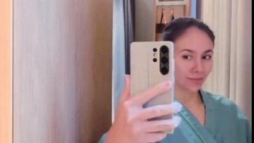 Gosip Terkini Selebriti Insertlive : 7 Potret Wulan Guritno Tampil Bareface Usai Oplas, Wajahnya Jadi Sorotan