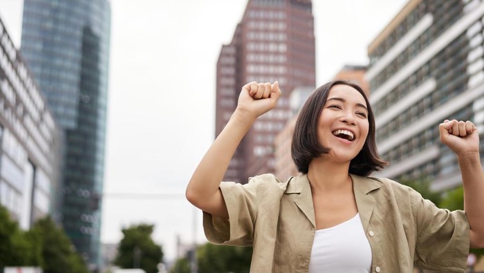 Bisa Bernapas Lega, 4 Zodiak yang Diprediksi Paling Beruntung Sepanjang Maret 2026