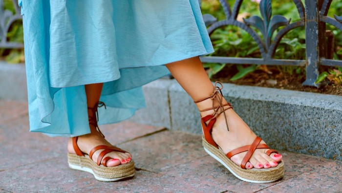 BeauPicks: 5 Rekomendasi Sandal Wedges untuk Tampil Elegan Saat Lebaran