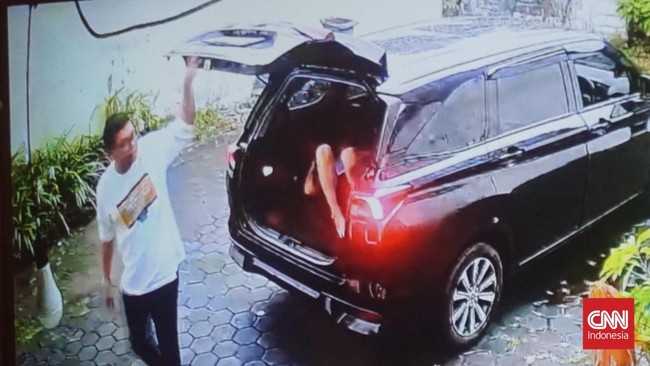 Eks Sekjen Pordasi DKI dipastikan jadi korban penganiayaan selama sepekan sebelum jasadnya ditemukan di kawasan Gumuk Pasir, Parangtritis, Bantul, Rabu (28/1).