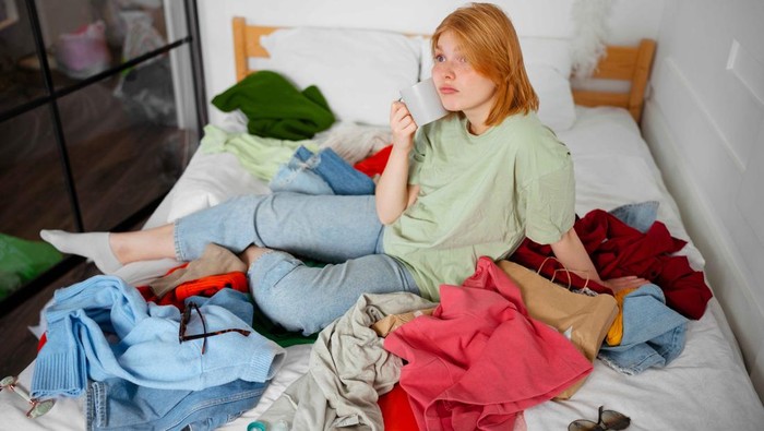 3 Ciri Kepribadian Orang yang Sering Menunda-nunda Melipat Cucian