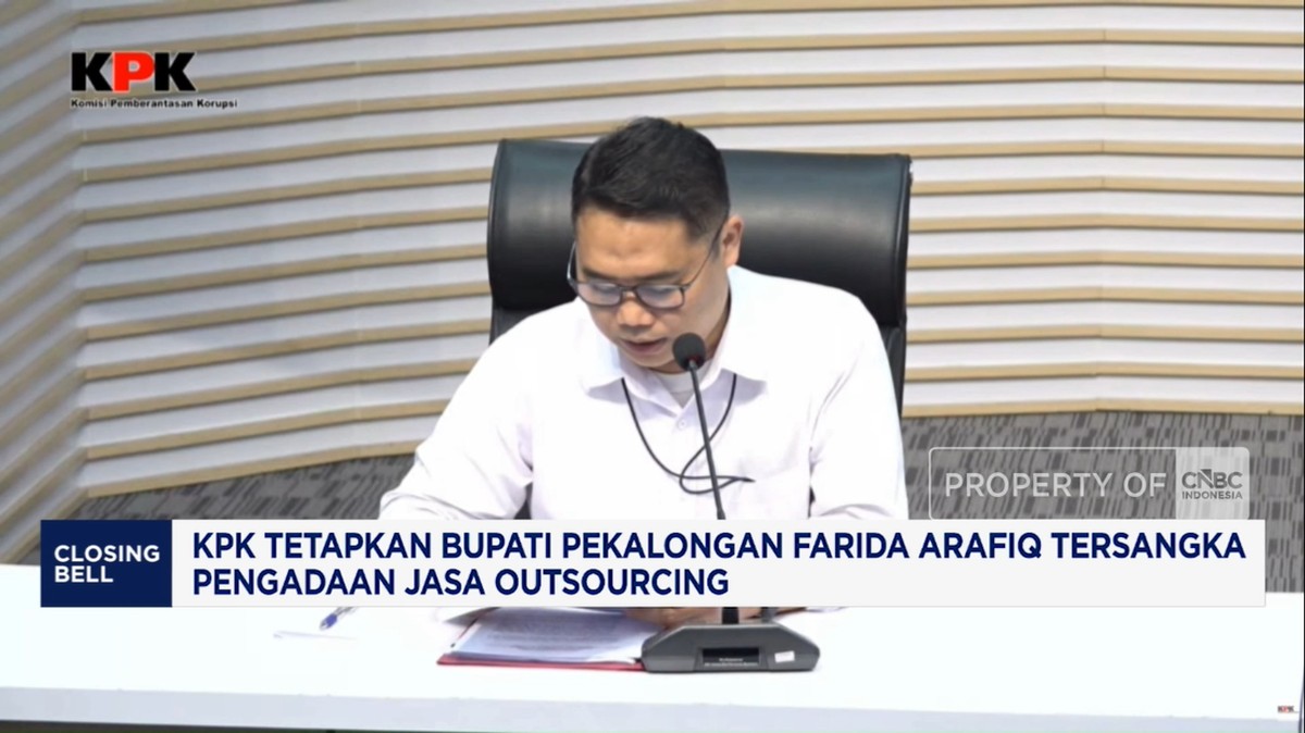 Video: KPK Tetapkan Bupati Pekalongan Farida Arafiq Tersangka
