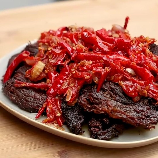Resep Dendeng Batokok Balado dengan Daging Kurban ala Chef Devina Hermawan, Wajib Recook!