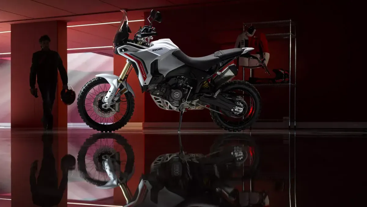 Ducati DesertX Terbaru Lebih Buas dan Siap Berpetualang