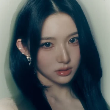 Bukan Orang Korea Selatan, Intip 7 Potret Visual Idol K-Pop yang Cantiknya 'Unreal'