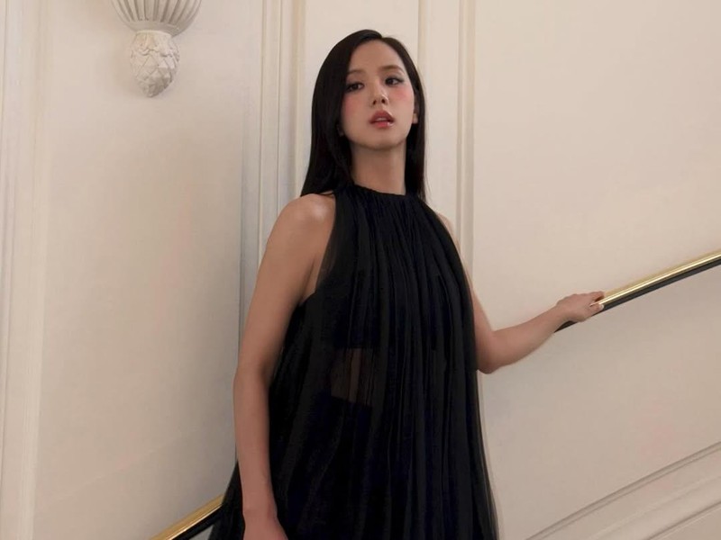 Jisoo BLACKPINK Mendadak Batalkan Agenda gegara Isu Keluarga Disorot