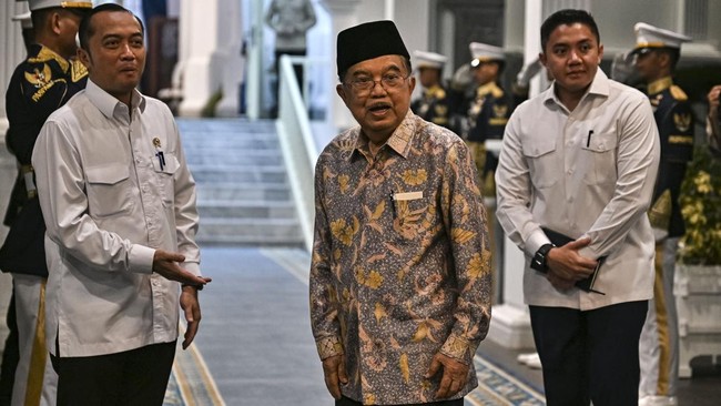 Jusuf Kalla menilai mediasi konflik AS-Israel dan Iran bukanlah hal mudah. Dia apresiasi Prabowo dan sarankan penggunaan Board of Peace untuk perdamaian.