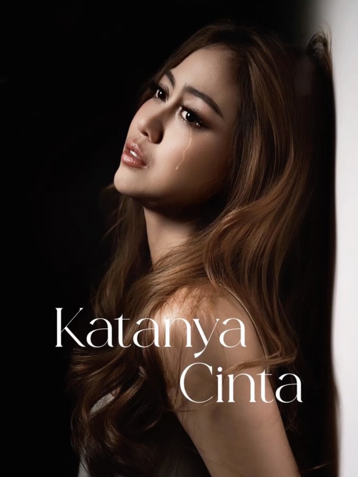 Sisca Saras merilis lagu terbarunya, Katanya Cinta pada 24 Februari 2026.