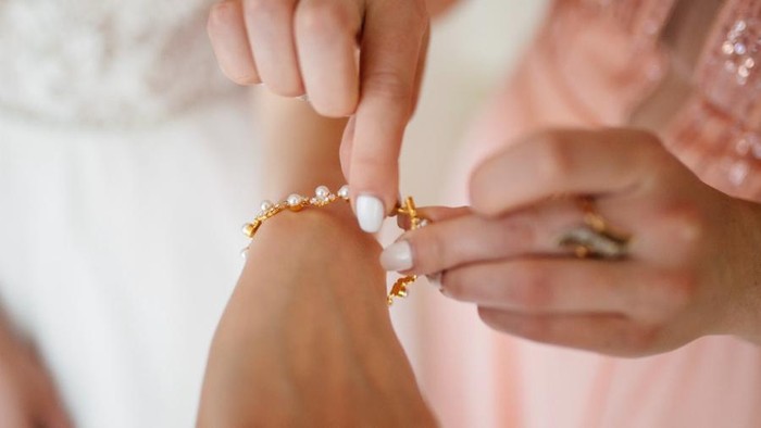 5 Cara Menentukan Perhiasan Emas Stylish Sekaligus Buat Investasi