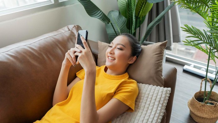 Merasa Sulit Lepas dari HP? Ini 5 Manfaat Punya Waktu Tanpa Ponsel