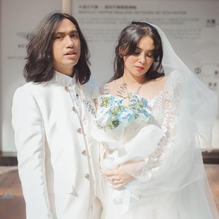 <p>Sebelumnya, Ayushita mengejutkan publik lewat pengumuman pernikahannya dengan Gerald pada pertengahan Februari lalu. Namun, siapa sangka? Ternyata keduanya telah menikah sejak 18 Januari 2026.&nbsp;(Foto: Instagram @geraldsitumorang)</p>