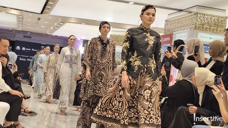 Banyak Diskon&comma; Intip Baju Lebaran Karya Desainer di Metro Festive Raya