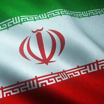 Tangis Ribuan Warga Hadiri Pemakaman Massal Ratusan Siswi SD di Iran yang Tewas Akibat Serangan AS-Israel