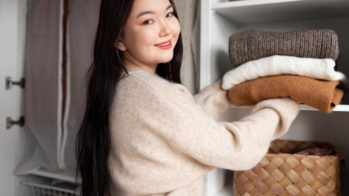 4 Ciri Kepribadian Orang yang Suka Beres-Beres saat Stres