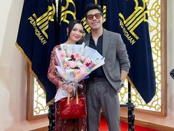 Jelang Dinikahi Riza Syah, 7 Potret Claudia Andhara Dilantik Jadi Notaris Ditemani Calon Suami