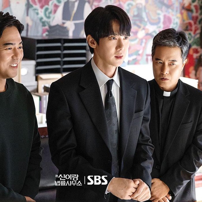 Jeon Seok Ho, Yoo Yeon Sook dan Jung Seung Gil di drama Phantom Lawyer/foto: instagram.com/sbsdrama.official