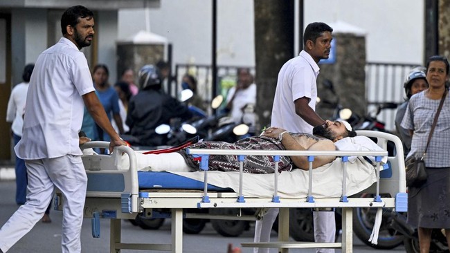 Serangan ke kapal perang IRIS Dena adalah insiden pertama serangan kapal selam AS sejak Perang Dunia II dan menandai meluasnya zona perang tak hanya di Timteng.