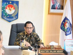 Tito Targetkan Tenda Pengungsi Bencana Sumatera Kosong Sebelum Lebaran