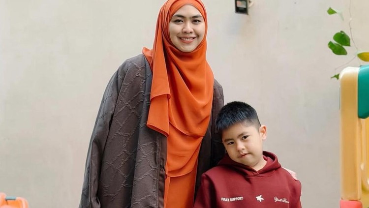 Mengenal Gangguan Bicara Apraxia pada Anak Seperti Dialami Putra Oki Setiana Dewi