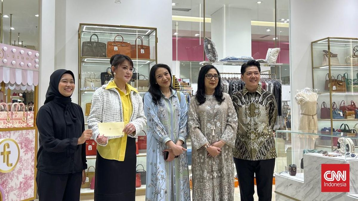 Metro x First Luxury Salurkan Donasi untuk Kampung Pemulung Bekasi