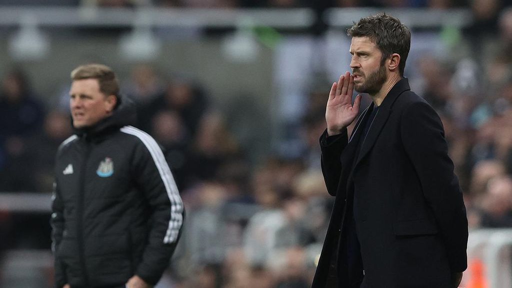 Kata-kata Michael Carrick usai MU Dihajar 10 Pemain Newcastle