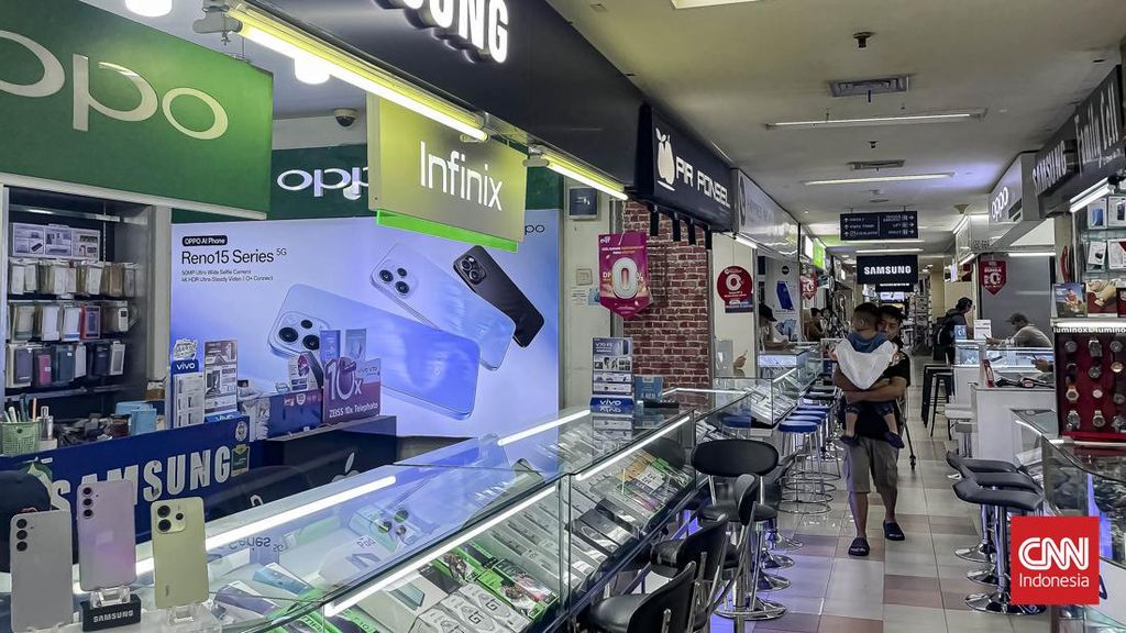 Harga HP Baru Melambung, Pasar Ponsel Bekas Malah Lesu