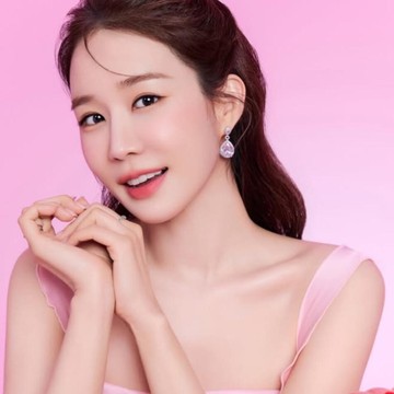 Yoo In Na Siap Berbagi Tips Kecantikan Melalui Musim Terbaru Acara Get It Beauty